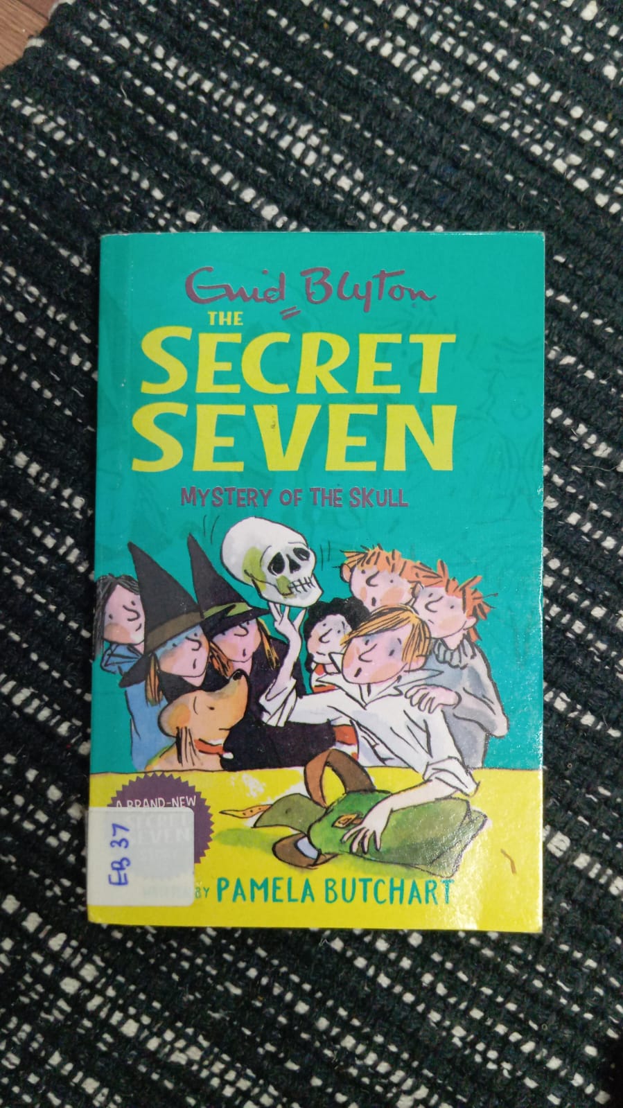 THE SECRET SEVEN ( MYSTERY OF THE SECRET SEVEN) - EB - 37