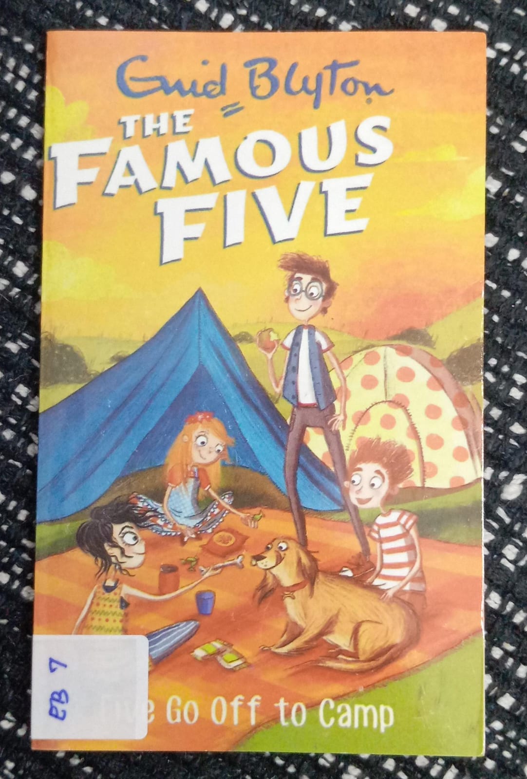 THE FAMOUS FIVE (FIVE GO OFF TO CAMP) - EB - 7