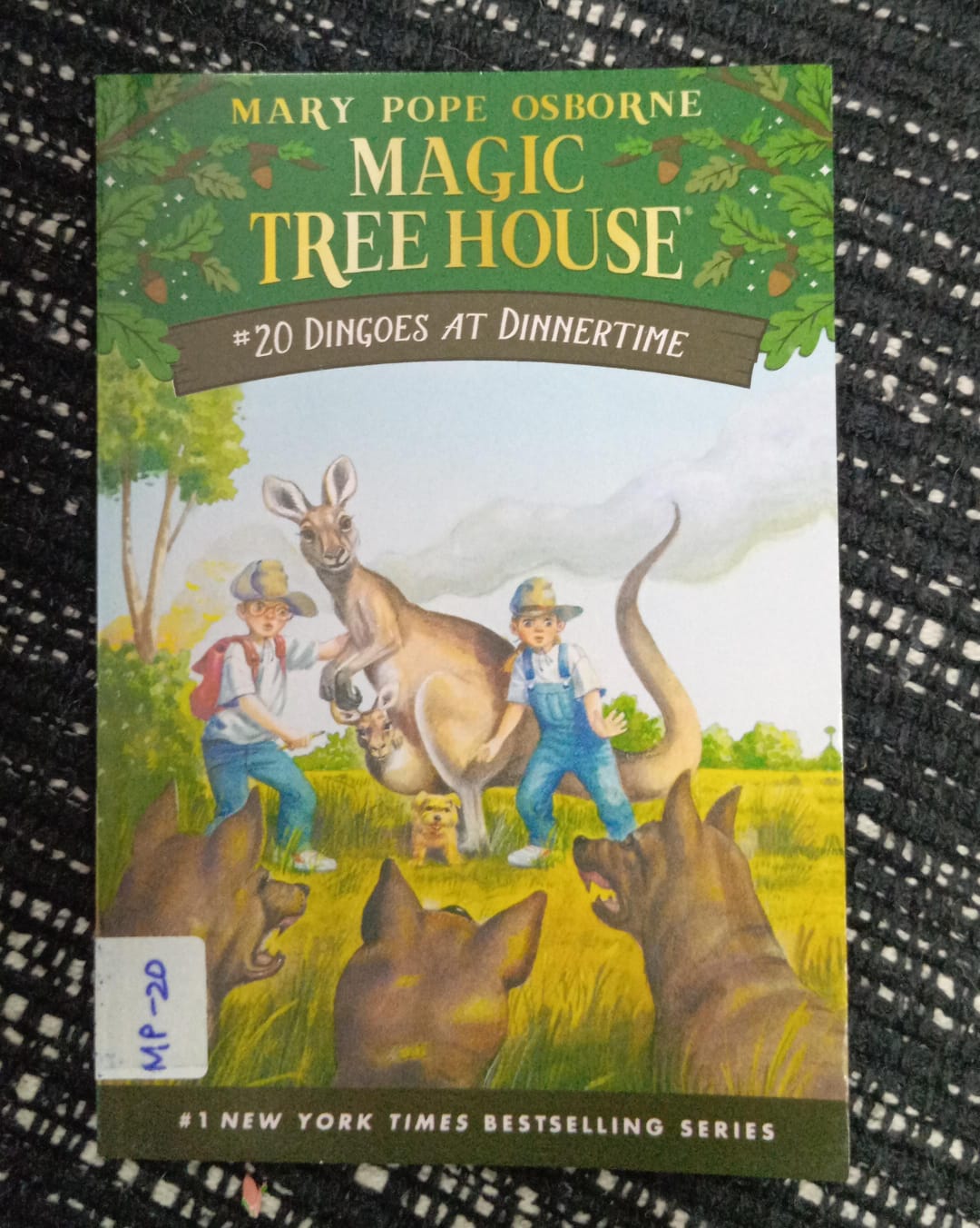 MAGIC TREE HOUSE: DINGOES AT DINNERTIME – MP-20