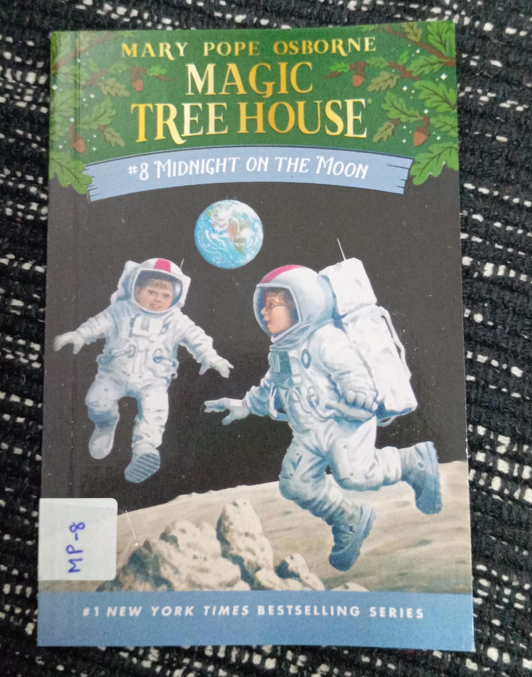 MAGIC TREE HOUSE: MIDNIGHT ON THE MOON – MP-8