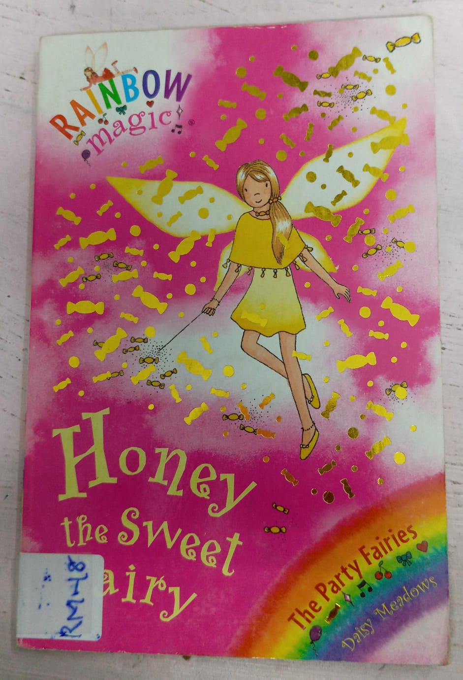 RAINBOW MAGIC: HONEY THE SWEET FAIRY – RM-18
