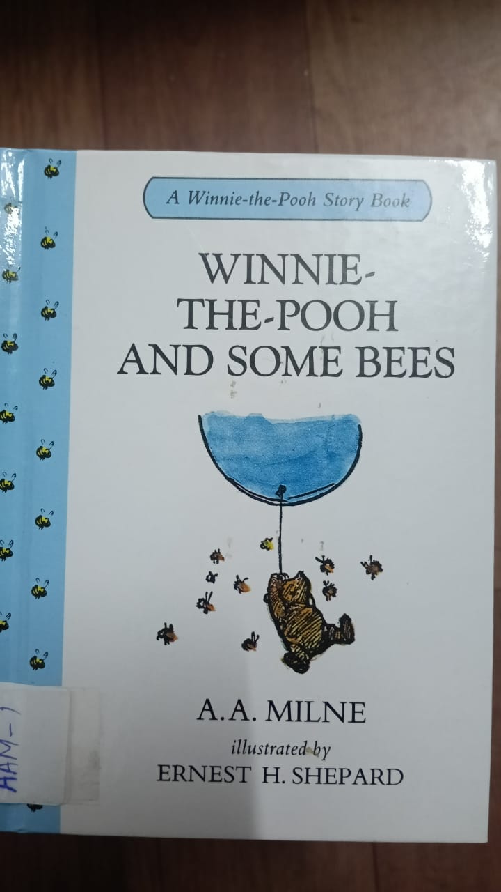 WINNIE THE POOH AND SOME BEES - AAM-1