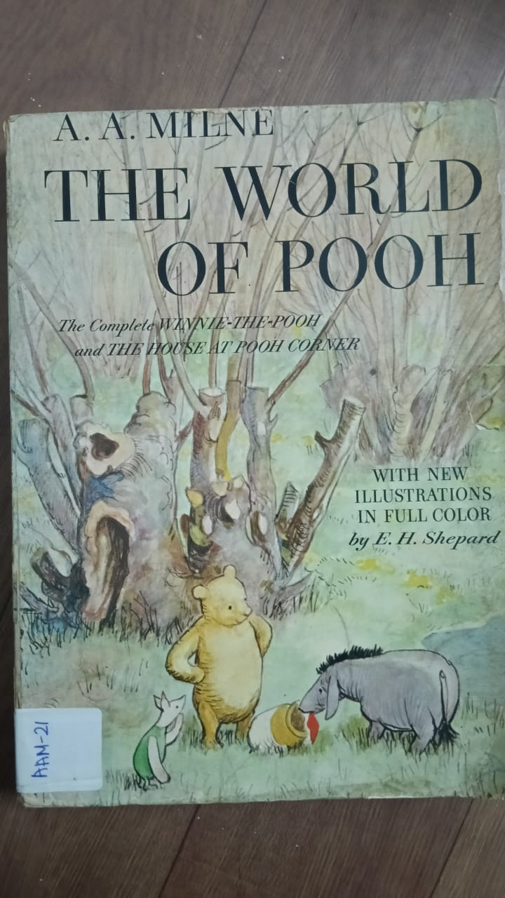 WINNIE THE POOH: THE WORLD OF POOH - AAM-21