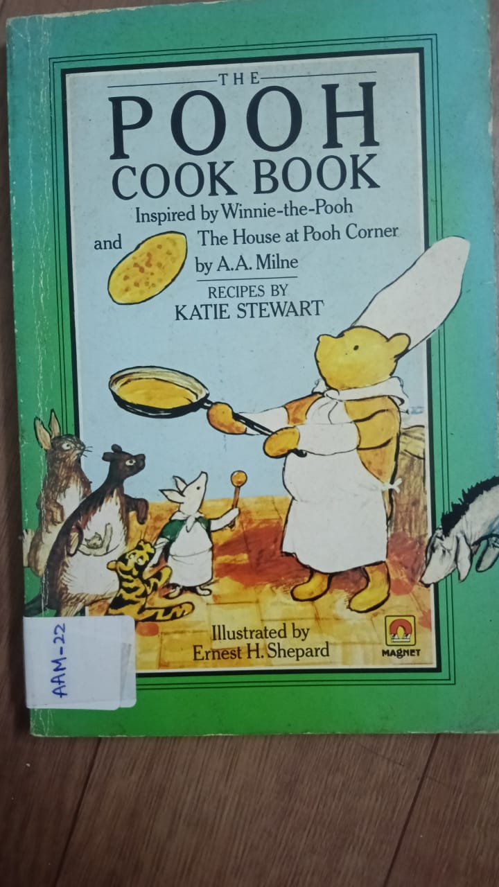 WINNIE THE POOH: THE POOH COOK BOOK - AAM-22