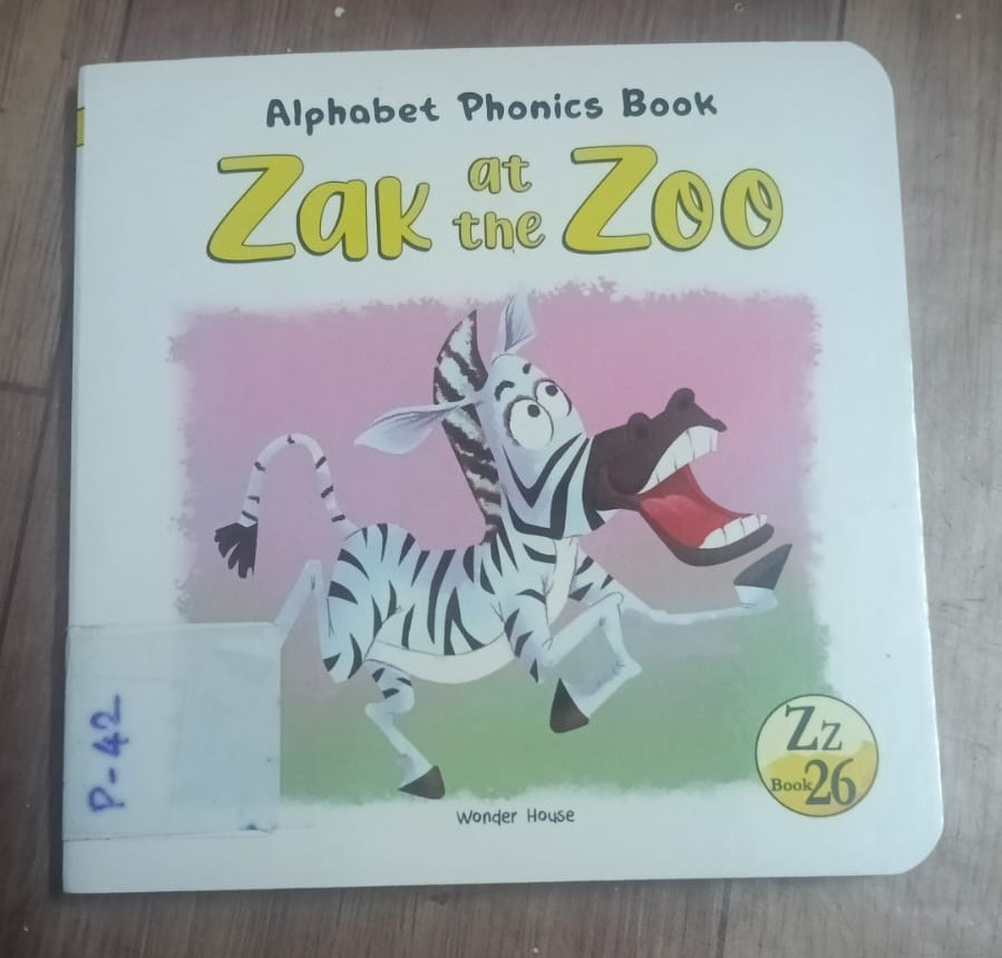 Alphabet Phonics Book - Zak At The Zoo P-42