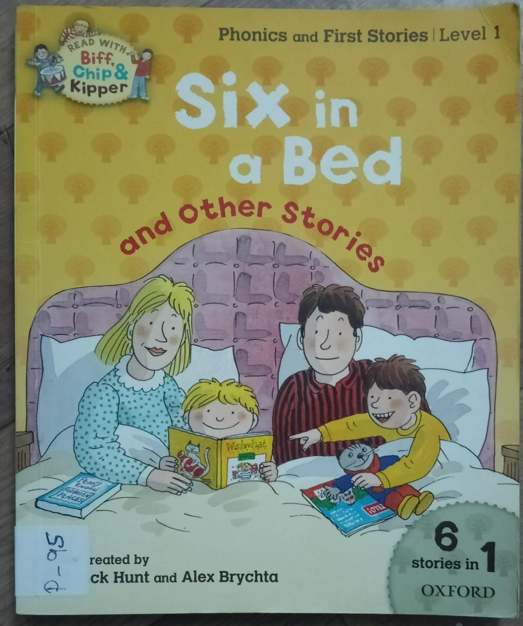 Six In A Bed And Other Stories - Level - ( Biff, Chip & Kipper) P-95