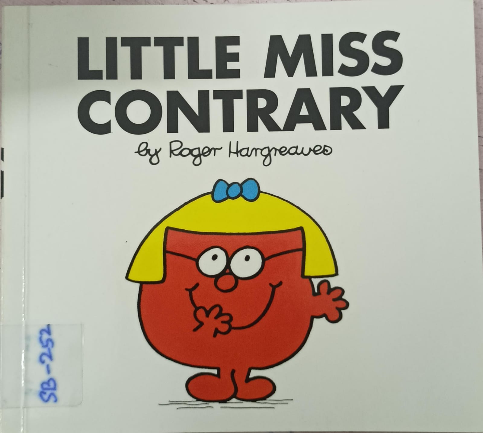 LITTLE MISS COUNTARY