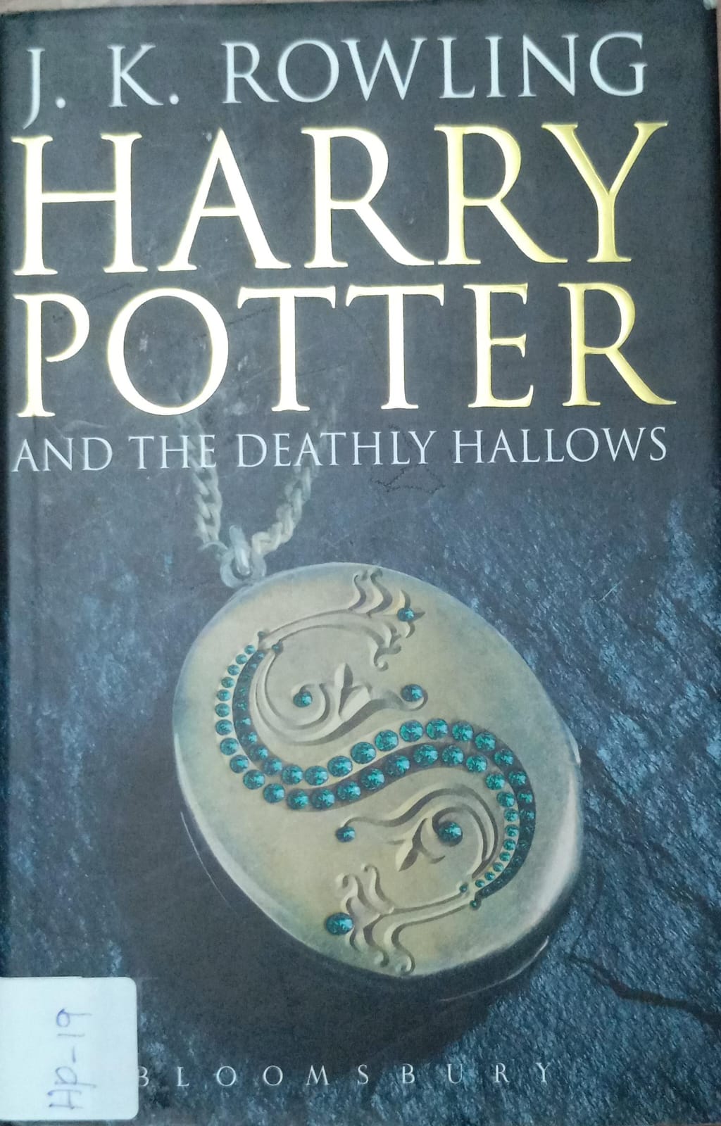 HARRY POTTER AND THE DEATHLY HALLOWS